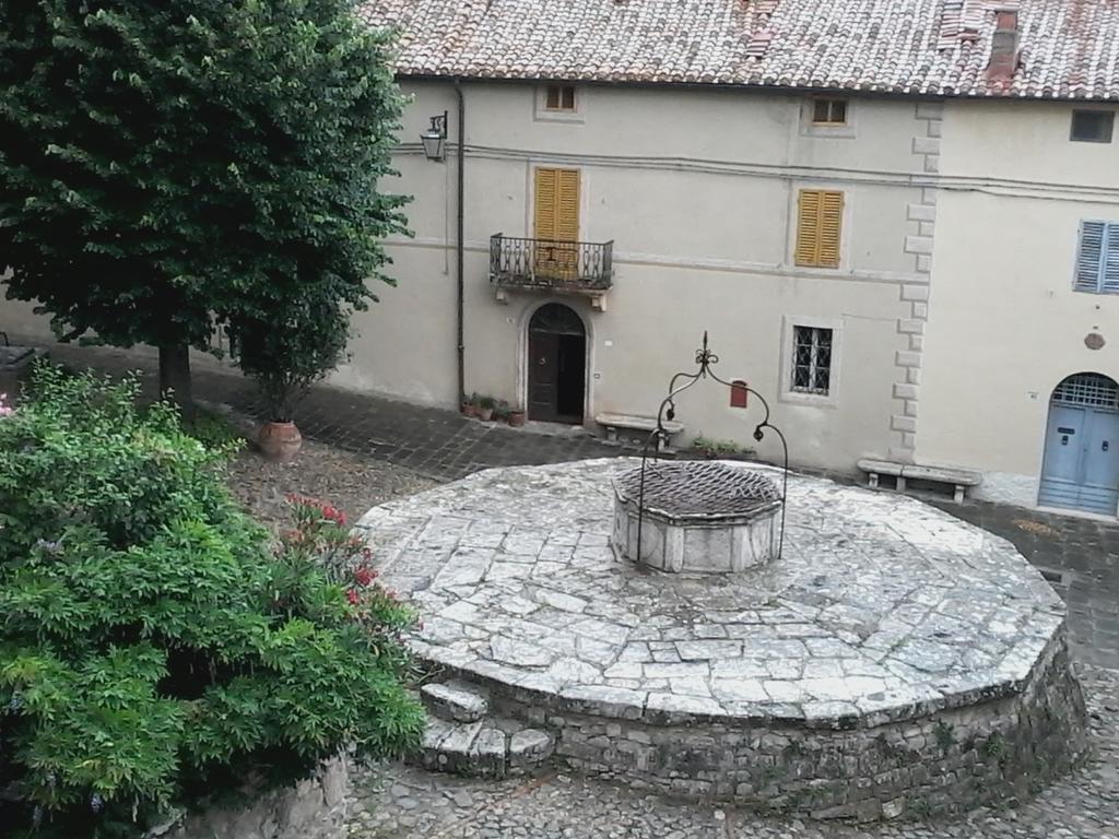 Cisterna Nel Borgo Hotel Castiglione dʼOrcia Buitenkant foto