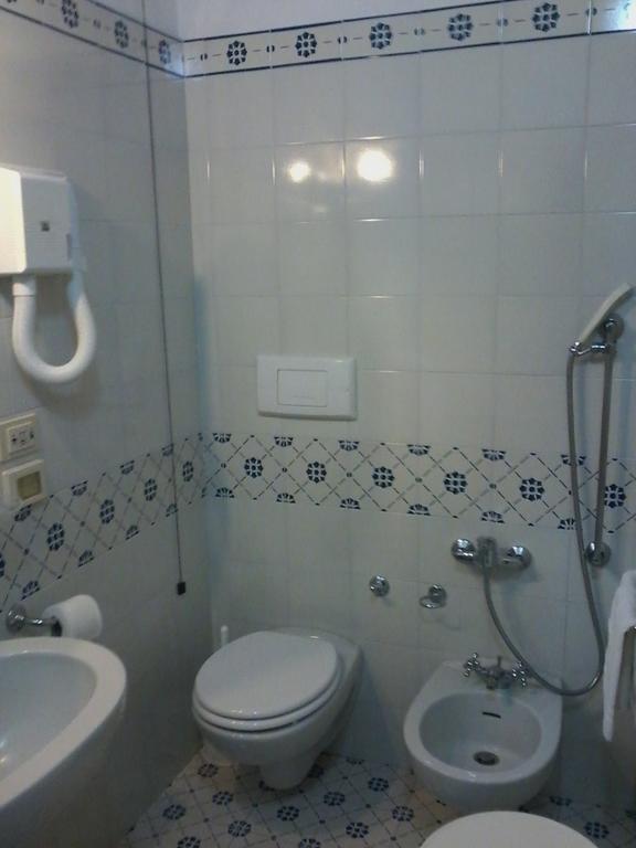 Cisterna Nel Borgo Hotel Castiglione dʼOrcia Kamer foto