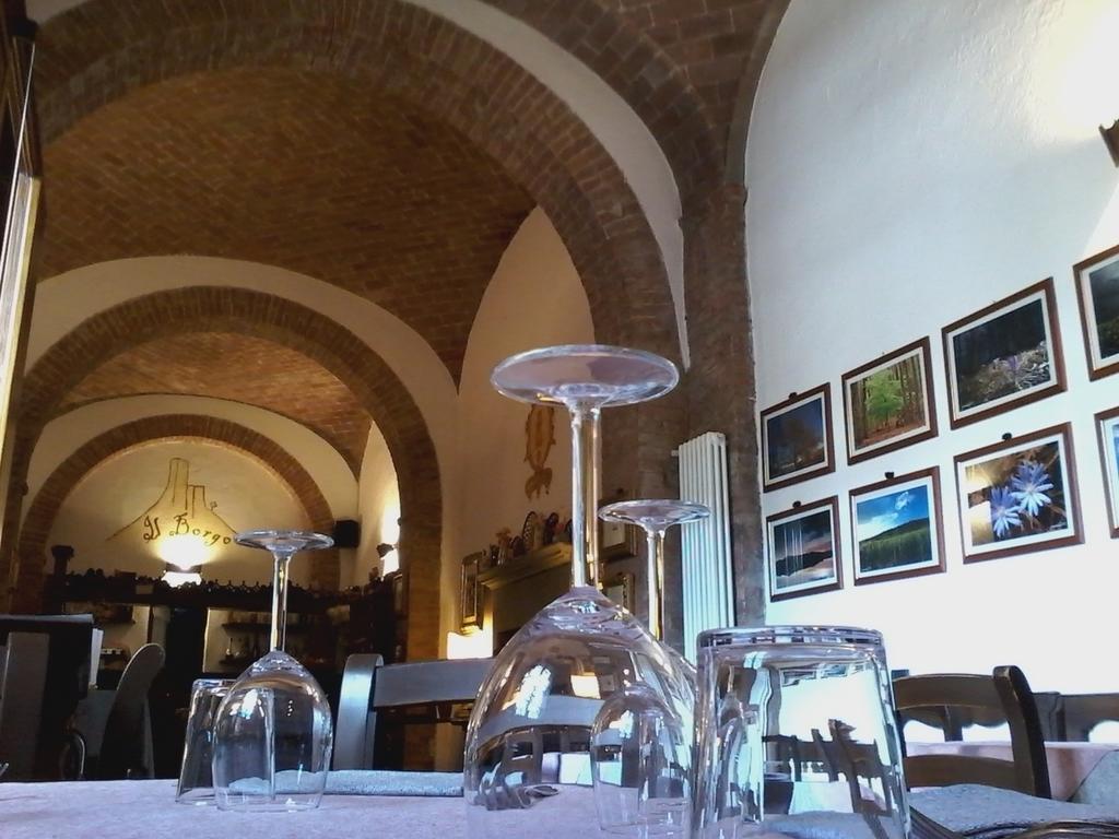 Cisterna Nel Borgo Hotel Castiglione dʼOrcia Buitenkant foto